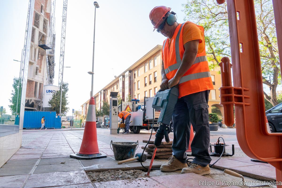 Operarios de Mantén CT ya están reparando averías en Cartagena