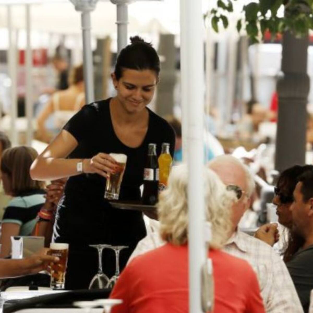 Los sindicatos no descartan la huelga por la falta de convenio en hostelería