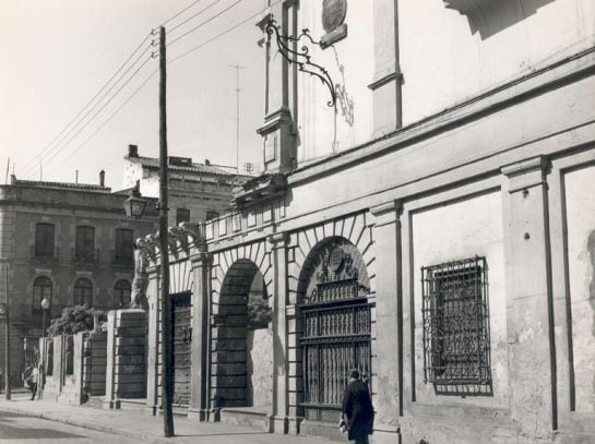 Fachada del antiguo Ayuntamiento de Córdoba en Capitulares