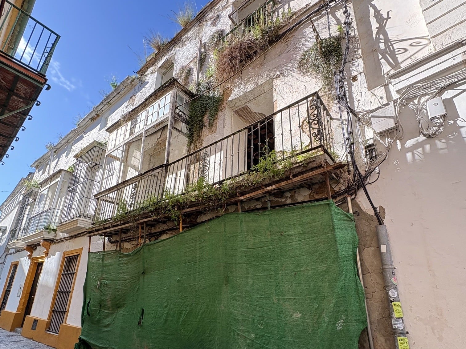 Edificio ubicado en la calle Francos número 29