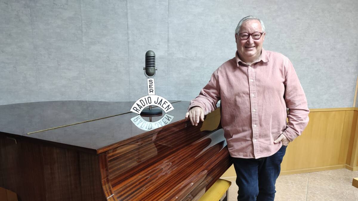 Así ha sido la emotiva entrevista a Lolo Cruz, a las puertas de su jubilación en Radio Jaén