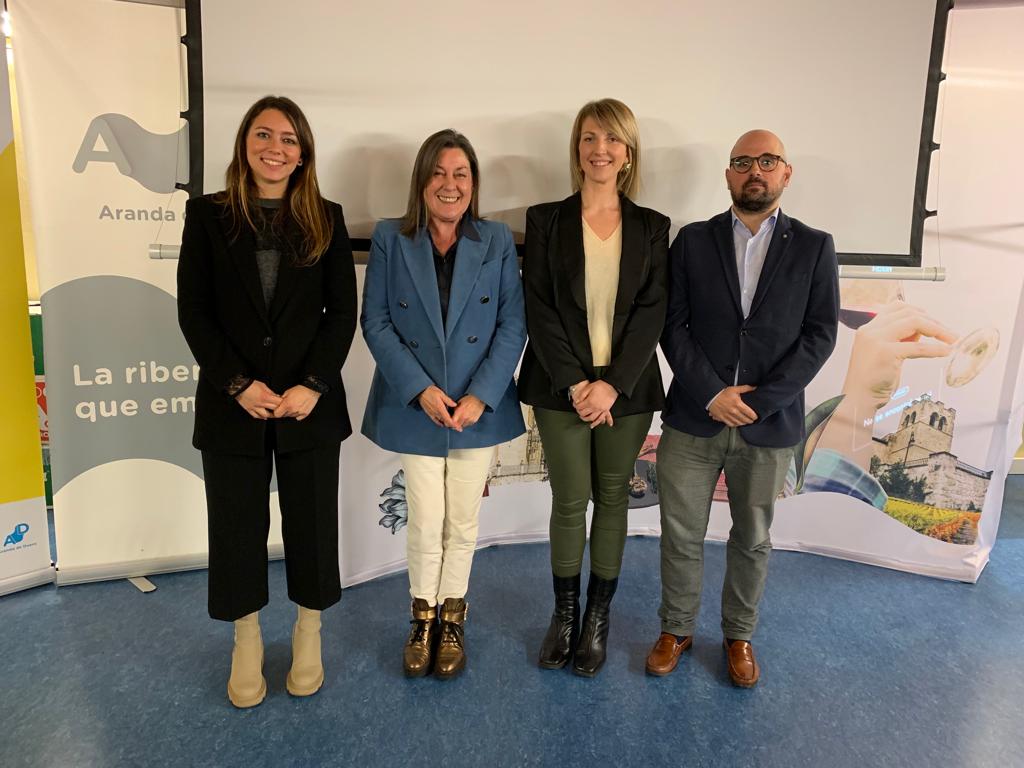 De izda. a derecha:  Virginia Martínez,  Maribel de Blas,  Cristina Martín y Sergio Martin.