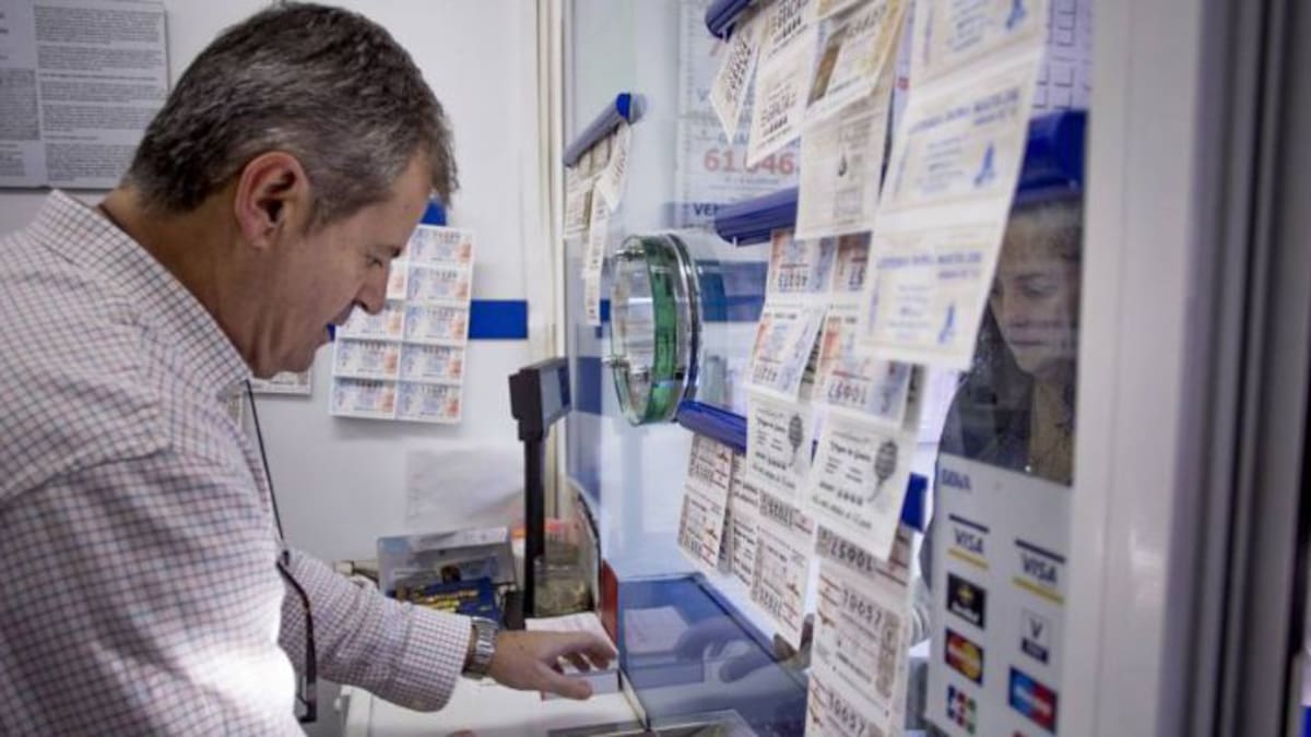 Dos administraciones de Leganés reparten el primer premio del sorteo de San Valentín