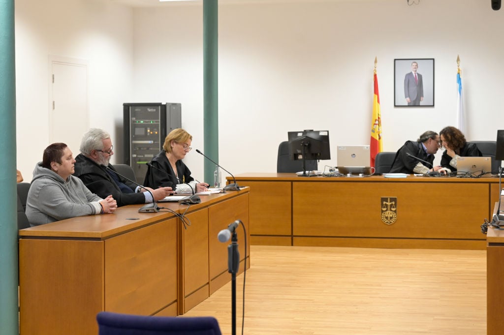 A CORUÑA GALICIA, SPAIN - NOVEMBER 27: The accused murderer Pilar Golpe (left), at the Provincial Court of A Coruña, on 27 November, 2024 in A Coruña, Galicia, Spain. The jury found guilty the 63-year-old resident of Paderne (A Coruña), tried for killing her husband, facts that she admitted in her statement on November 26. Golpe killed her husband, Manuel Lousas, with a tool while he was resting on the bed of their family home, claiming that he was in her way because she was &quot;very tired&quot; of him. The prosecution asked for a sentence of 20 years in prison for the accused for the crime of murder with malice aforethought and kinship for striking him four times in the head with a kind of hammer on an undetermined date between December 20, 2022 and January 20, 2023, according to the results of the autopsy. (Photo By M. Dylan/Europa Press via Getty Images)