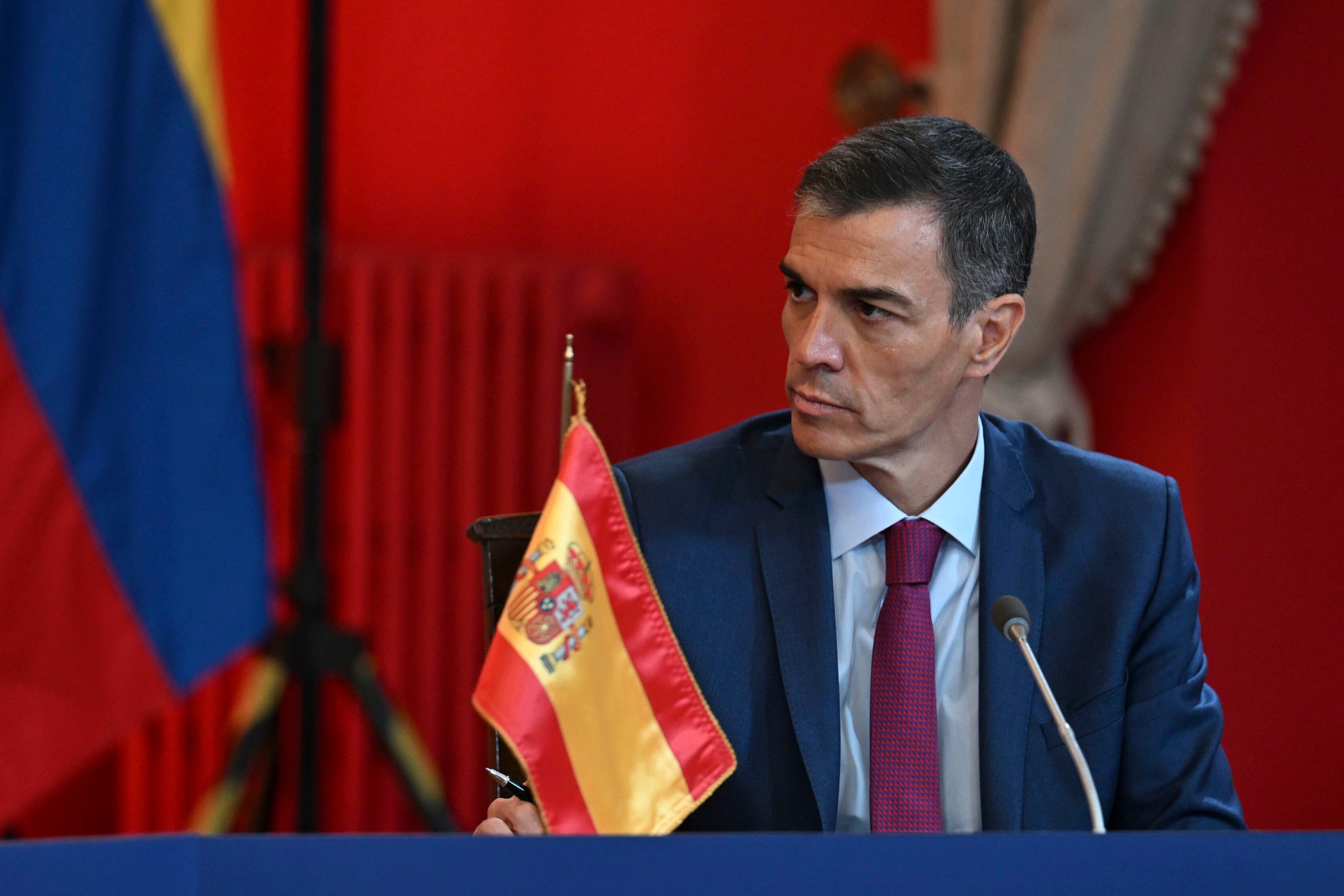 El presidente del Gobierno, Pedro Sánchez, participa en la &quot;Reunión de Alto Nivel, Democracia siempre&quot;