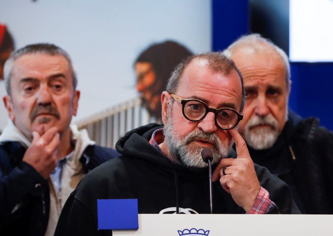 Miembros de Zaporeak transmiten su testimonio en el Ayuntamiento