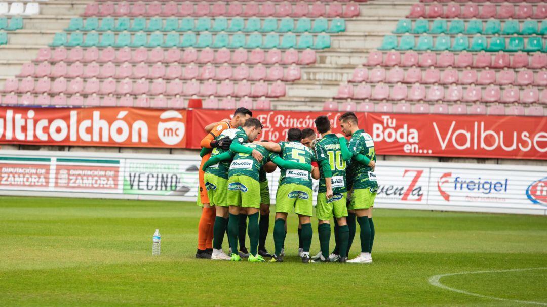 El CD Guijuelo en el partido de ida en el Ruta