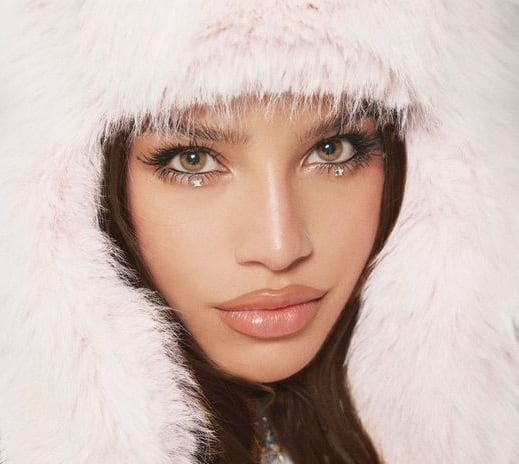 La argentina Emilia en Icónica Santalucía Sevilla Fest