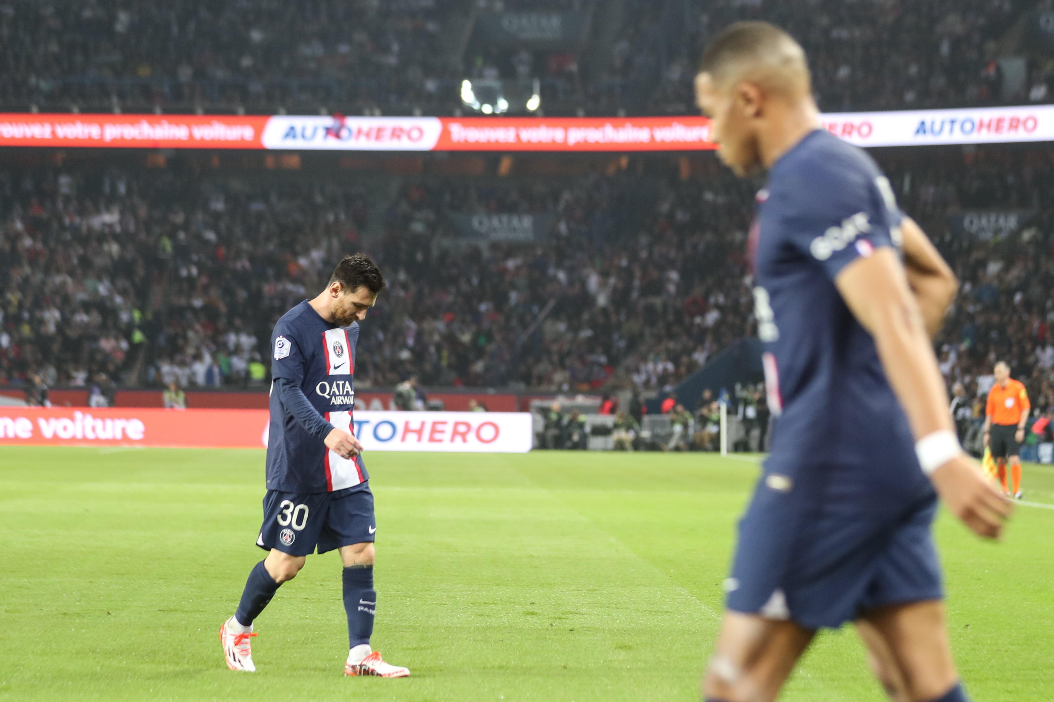 Leo Messi y Kylian Mbappé, en un partido con el PSG