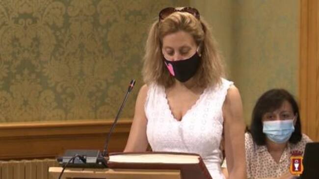 Toma de posesión de la concejala de Cuenca nos Une, Ana Isabel Payán,