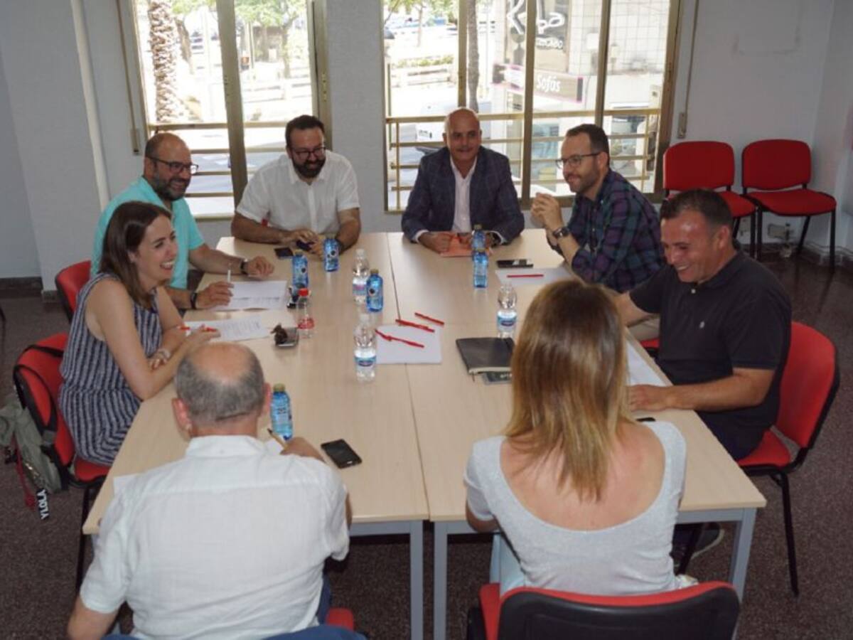 PSOE y Compromís ultiman la hoja de ruta del gobierno municipal