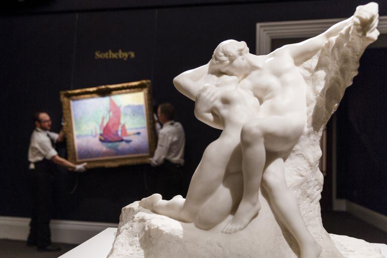 La escultura en Sotheby&#039;s antes de la subasta