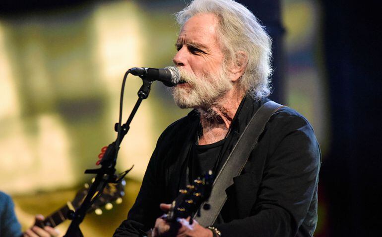 Bob Weir presentando su nuevo disco en el Late Show de Stephen Colbert 