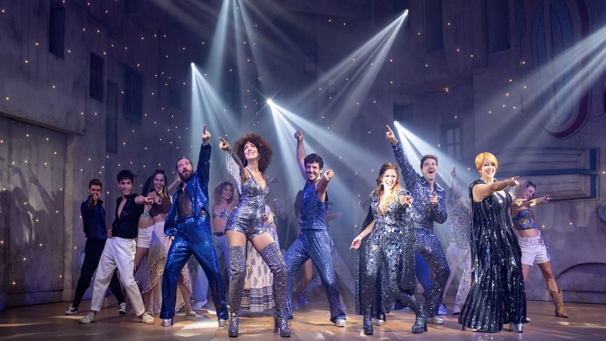 Entrevista a Gina Gonfaus del musical Mamma Mia en Hoy por Hoy Alicante OK