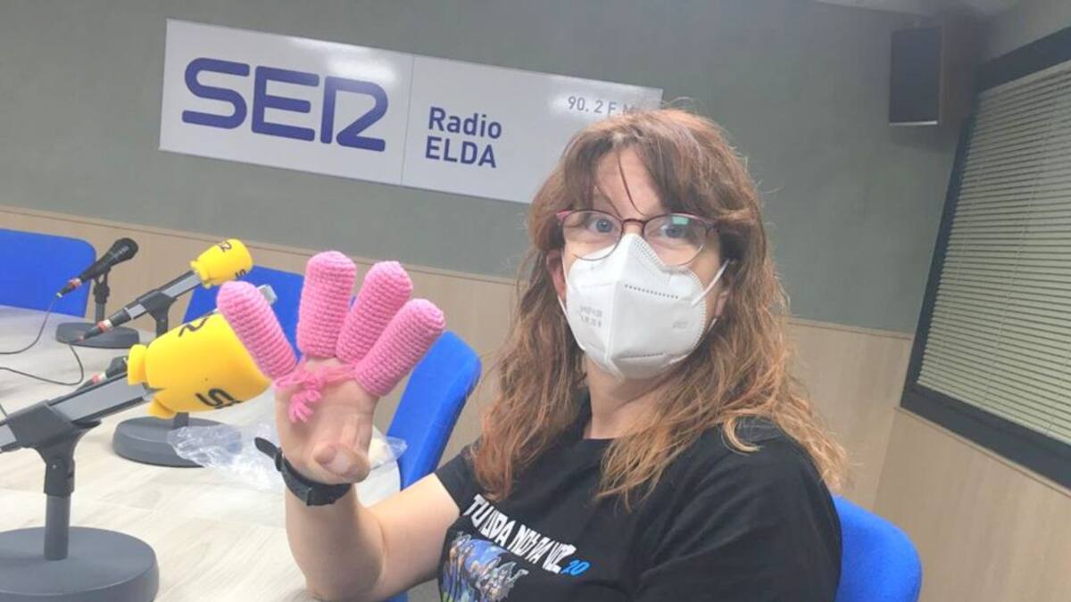 APANAH lanza el reto de tejer "botitas" para que las aulas sean menos ruidosas