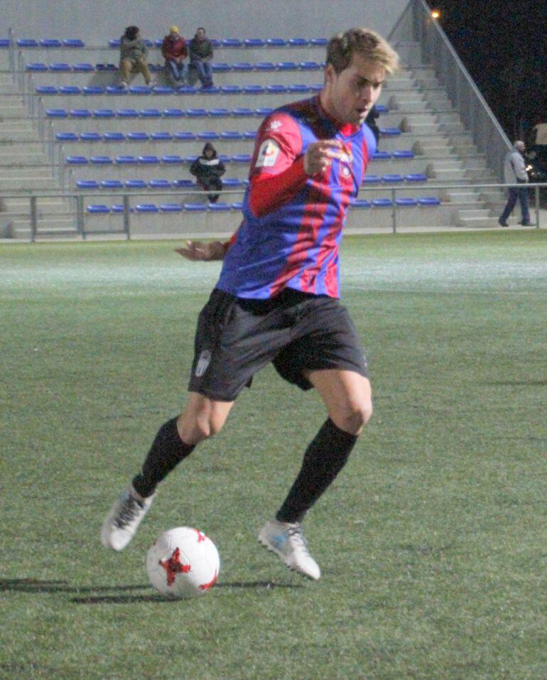 El Eldense debe superar sus dificultades para batir la meta contraria