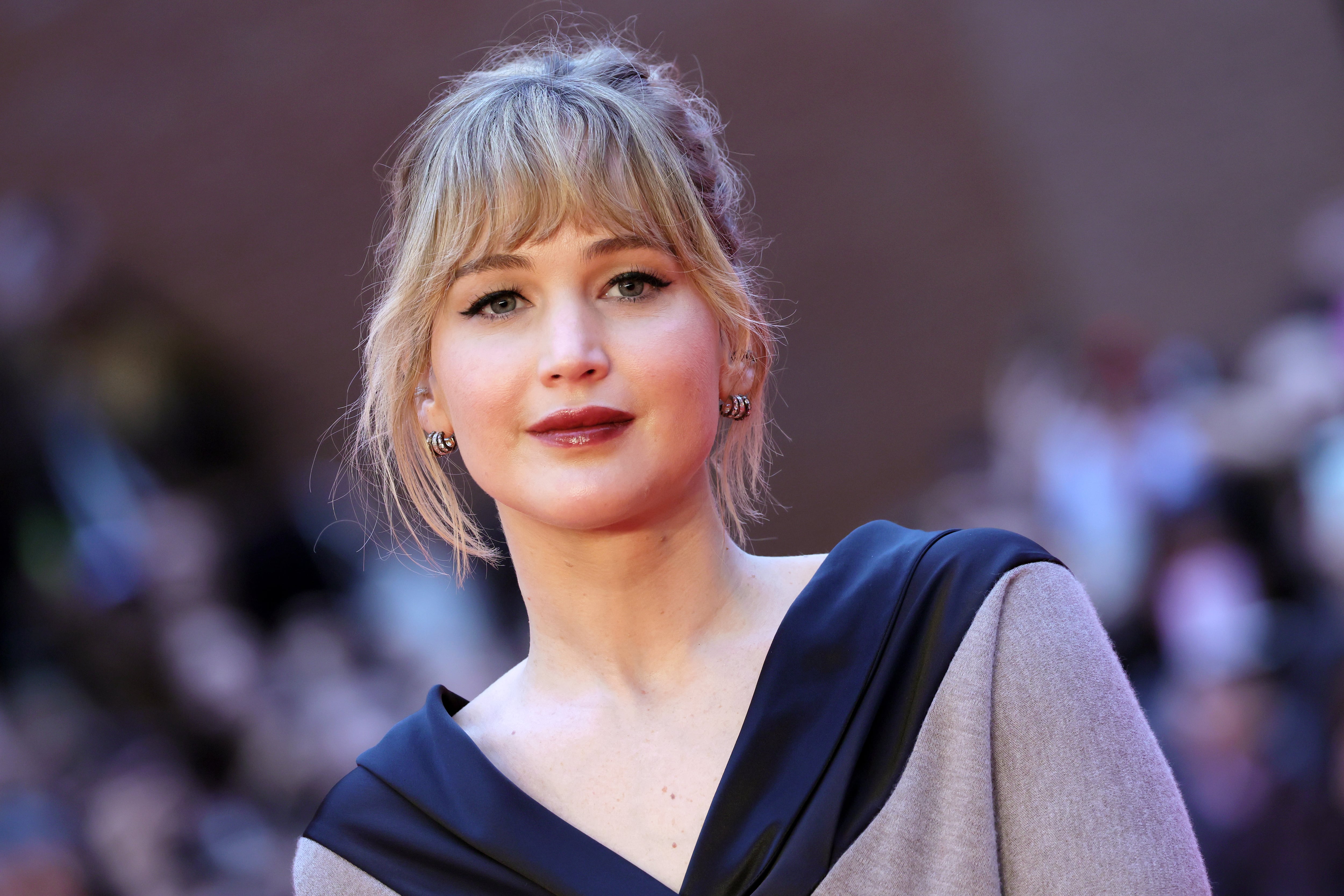 Jennifer Lawrence, durante la alfombra roja del Festival de Roma. para presentar 'Die my love' (Photo by Vittorio Zunino Celotto/Getty Images)