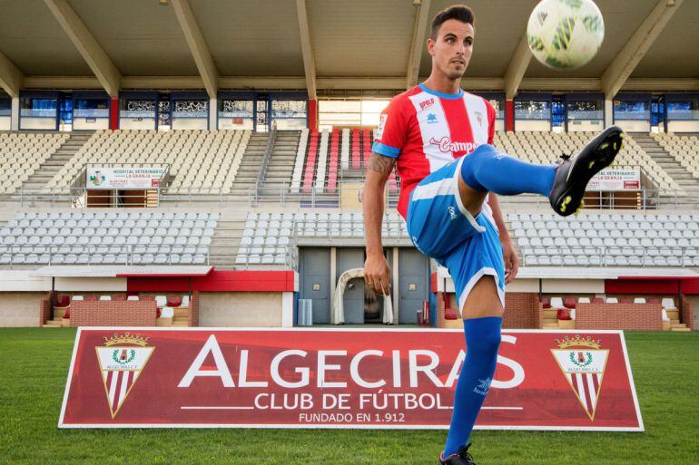 Andrés Salas el día de su presentación como jugador del Algeciras CF