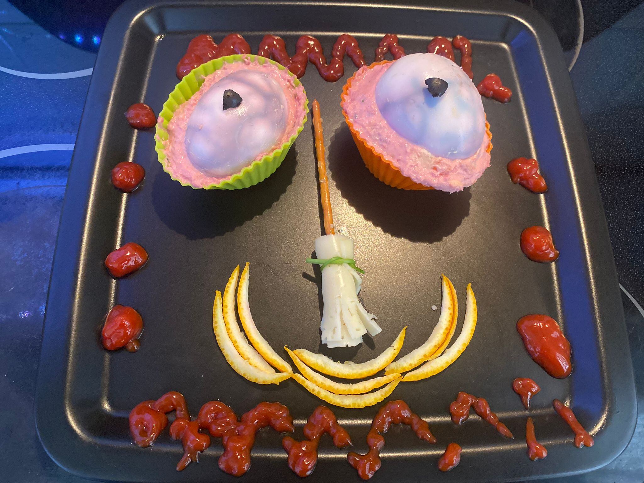 HUEVOS TERRORÍFICOS