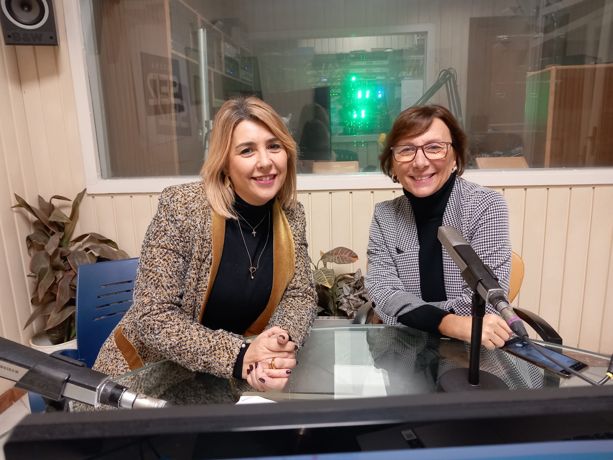 Ser Emprendedores, Marta Vázquez del centro de negocios Proyecta-e y Lola Rueda colaboradora en Radio Jerez