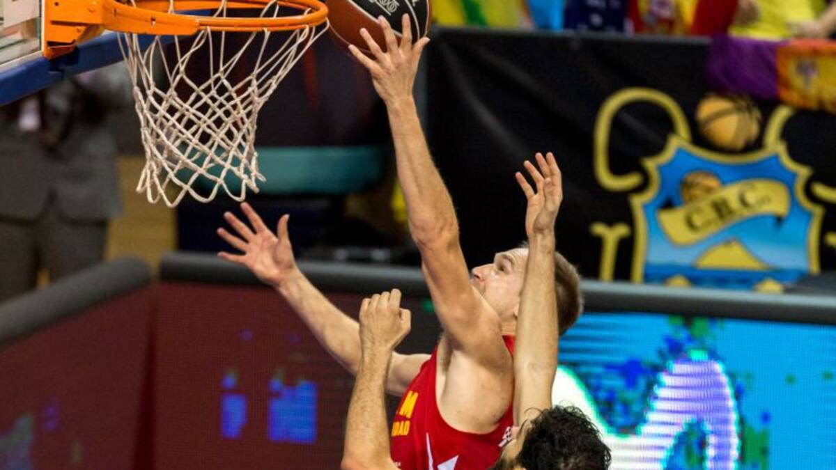 Katsikaris y su Iberostar, primer obstáculo del UCAM en el camino hacia el playoff