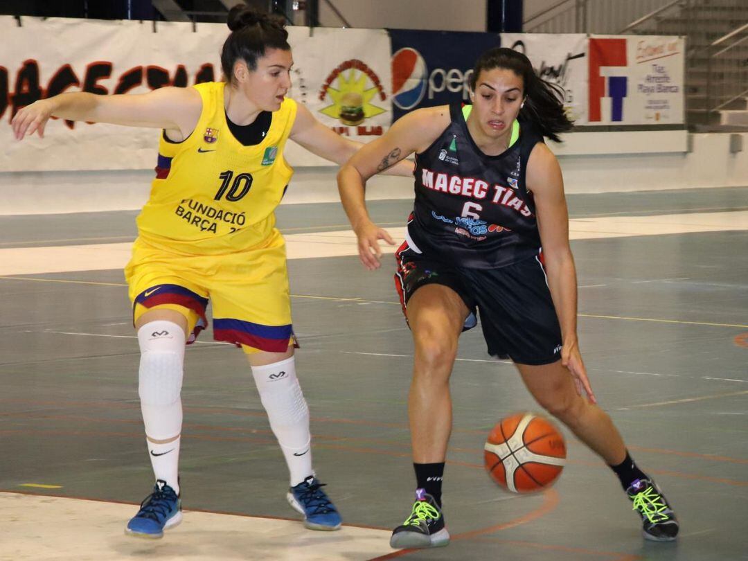 Yaiza García en un partido contra el FC Barcelona.