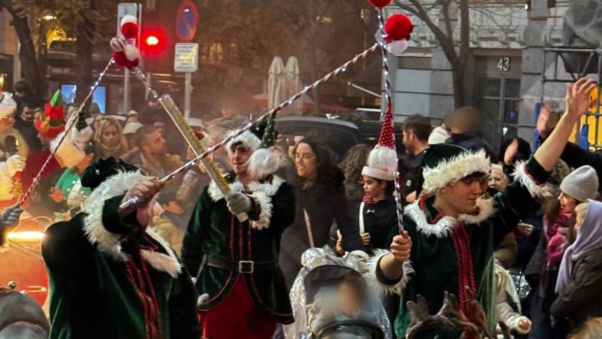 Más Madrid acusa a Almeida de maltrato animal encubierto por usar renos en una cabalgata: "Es rancio y trasnochado"