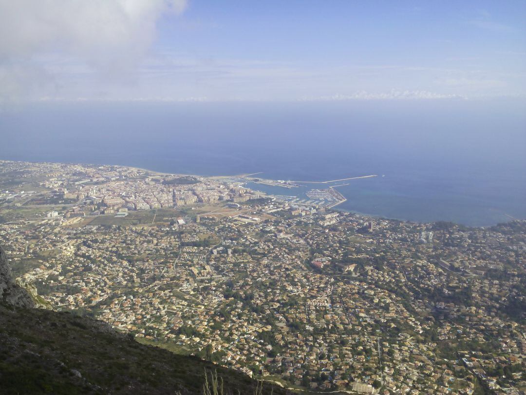 Dénia desde el Montgó.