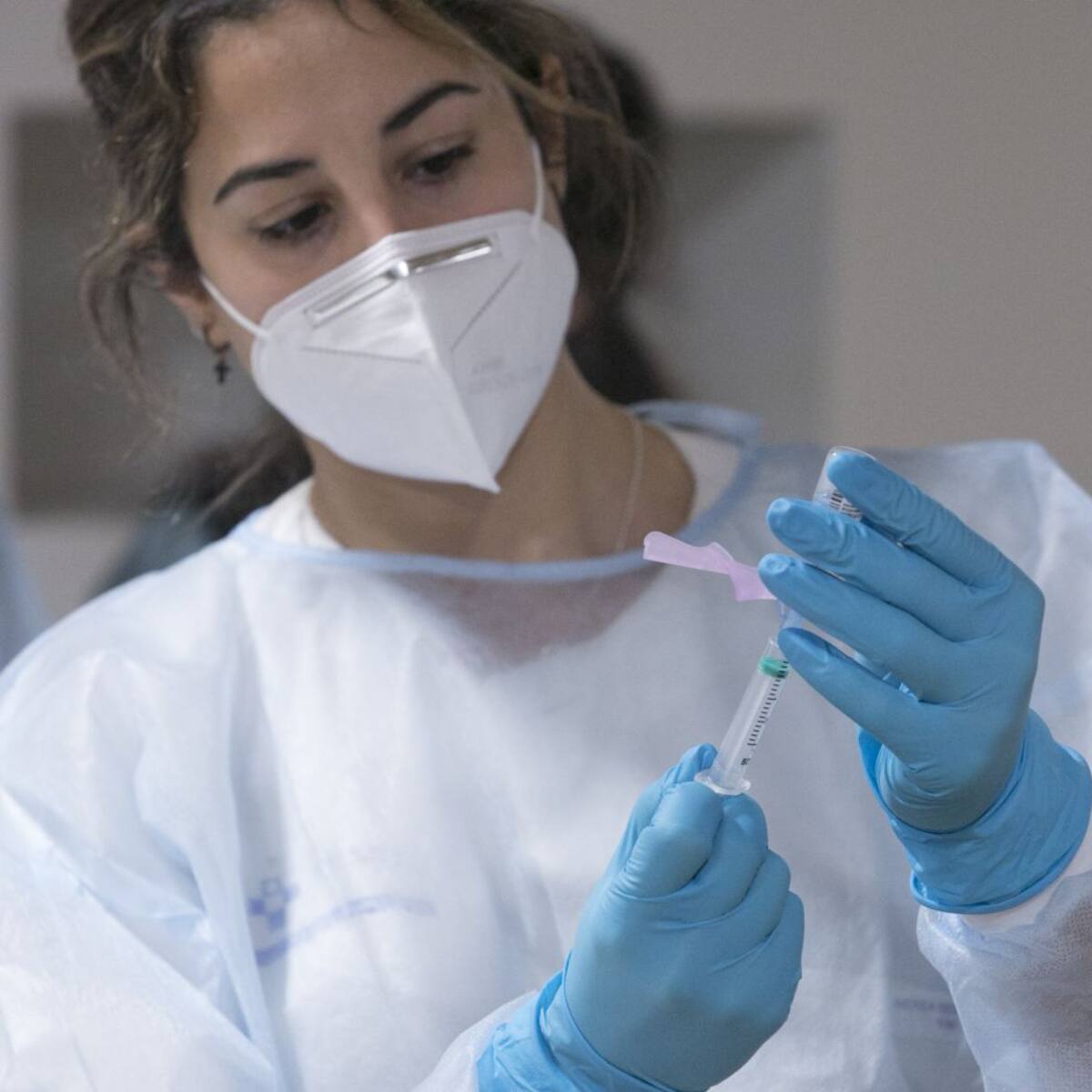 Asturias creará 20 equipos de vacunación para aplicar la profilaxis a los mayores de 80 años