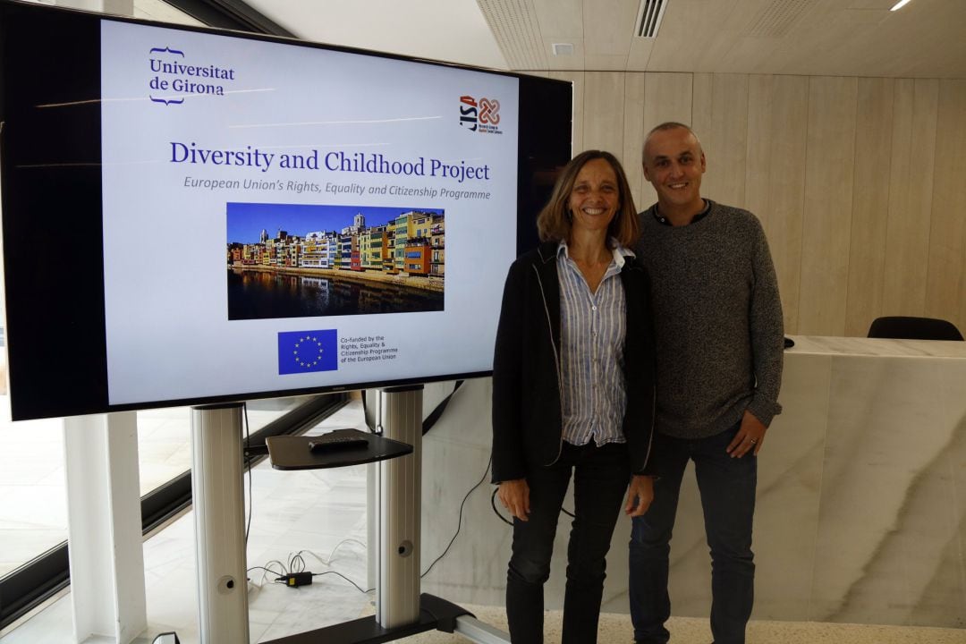 L'investigador Josan Langarita i la vicerectora de Recerca de la UdG, Maria Pla, en la presentació del projecte europeu