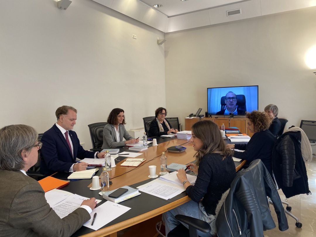 Reunión de la Mesa del Parlament, por primera vez por videoconferencia. 
 