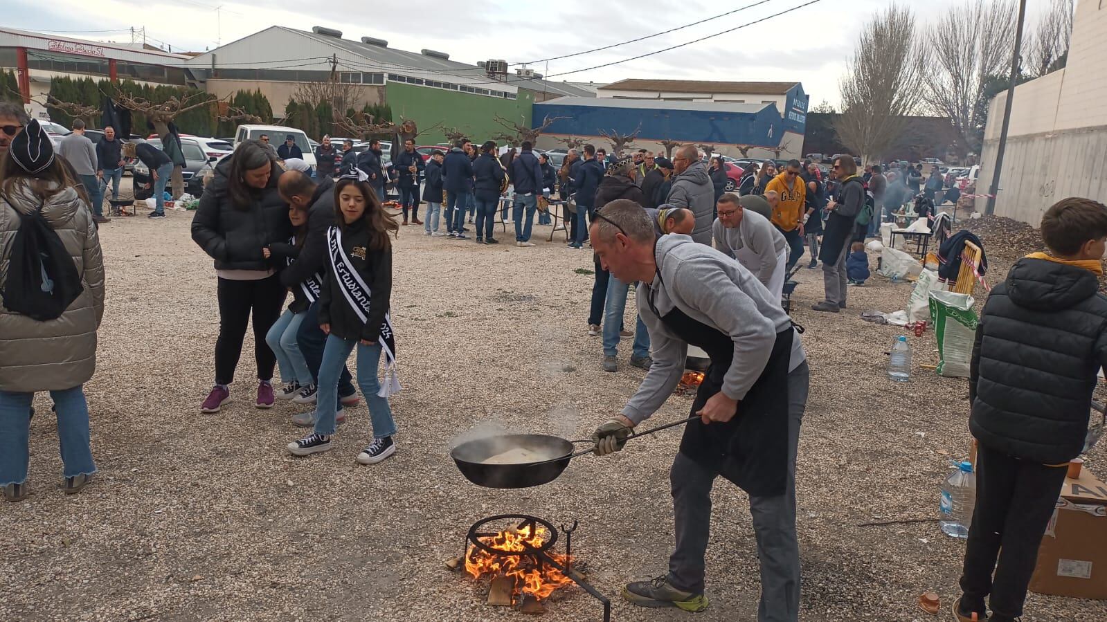 Los Estudiantes, en el ajo... y la gachamiga