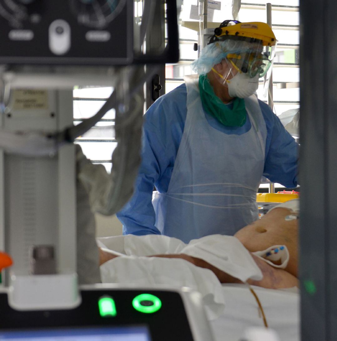 Uci covid del Hospital Reina Sofía