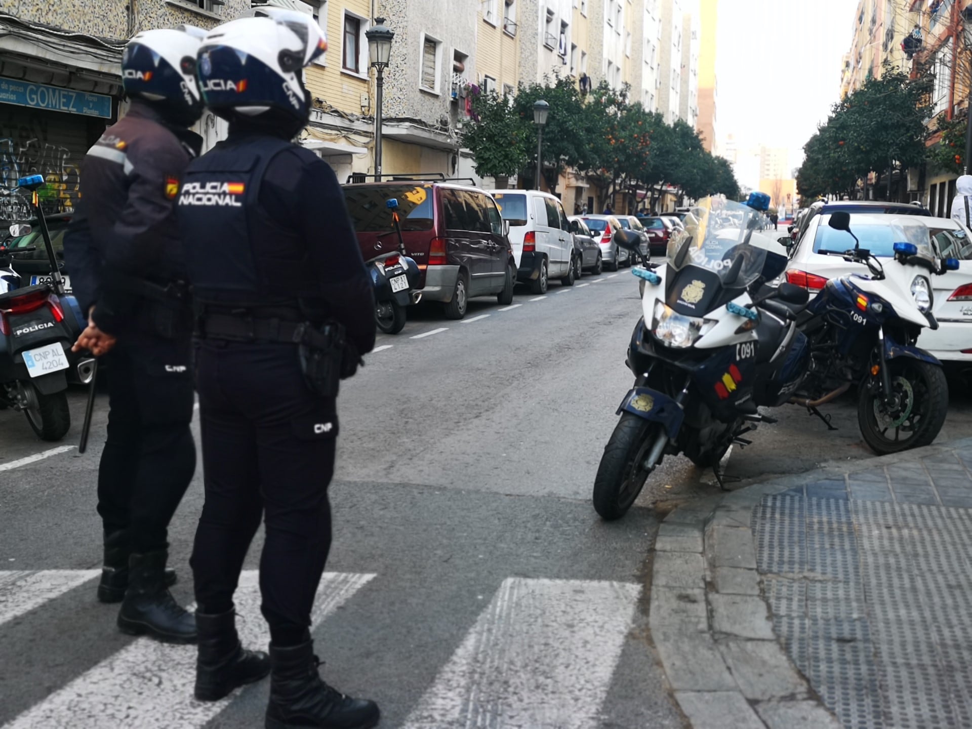 Agentes de la Policía Nacional en València