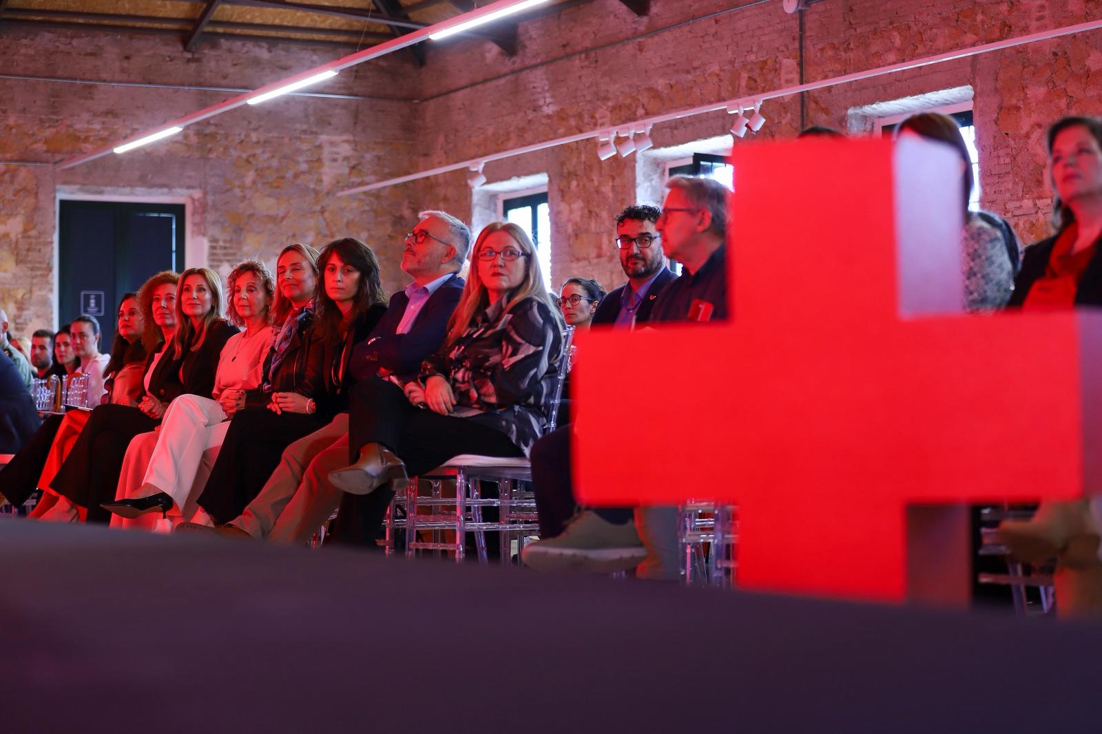 Asistentes al acto de Cruz Roja en Murcia