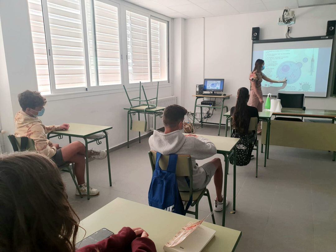 Imagen de un centro educativo de Formentera