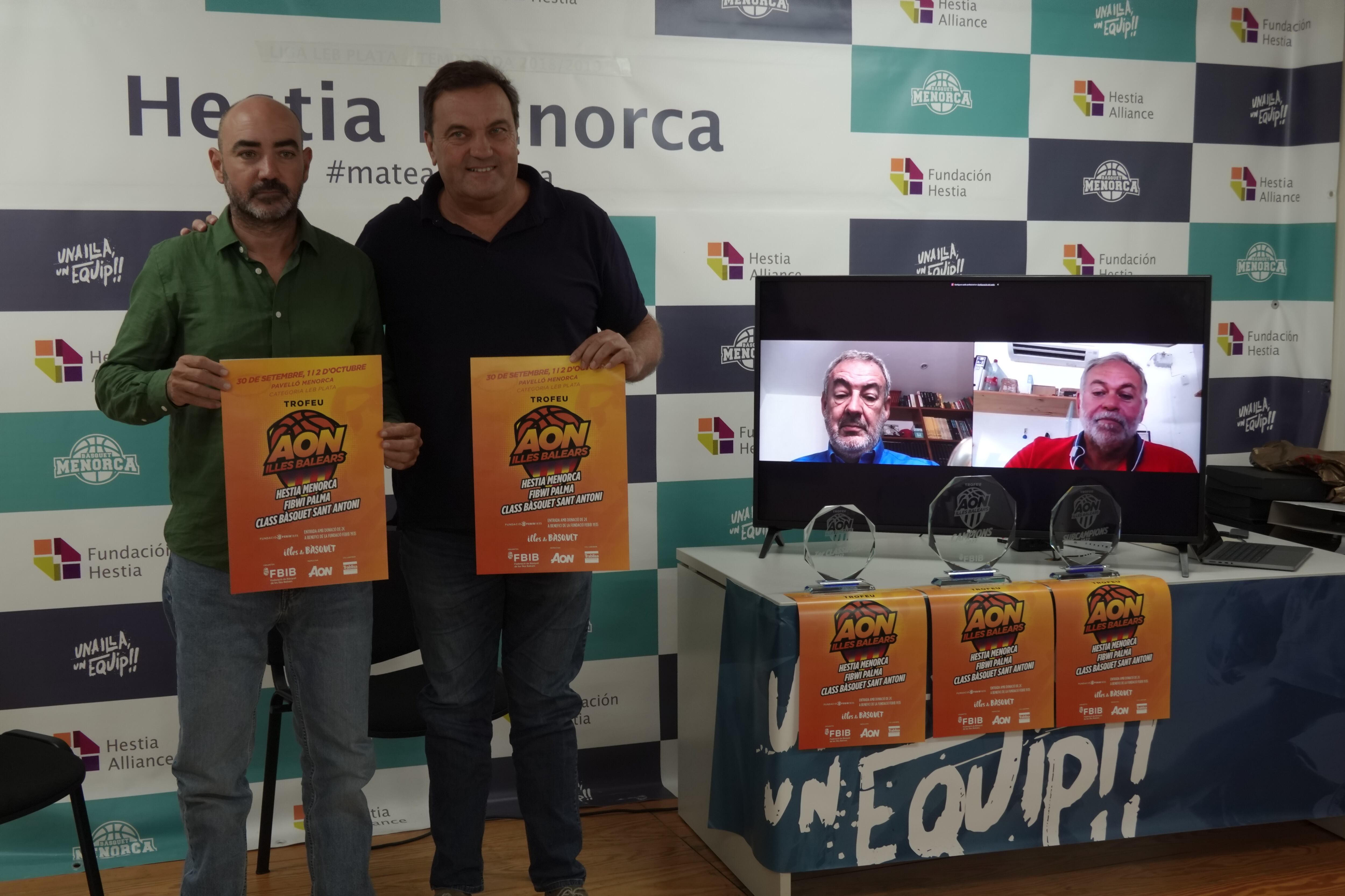 Oriol Segura amb els presidents dels altres clubs participants (de forma telemàtica) i el  de la Federació balear, Juanjo Talens, van presentar el trofeig que es començarà a disputar aquest divendres.
