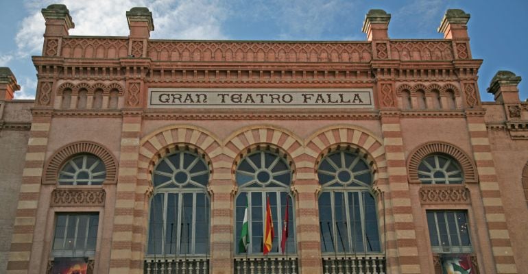 Fachada del Teatro Falla, donde se celebra el Concurso Oficial de Agrupaciones del Carnaval de Cádiz