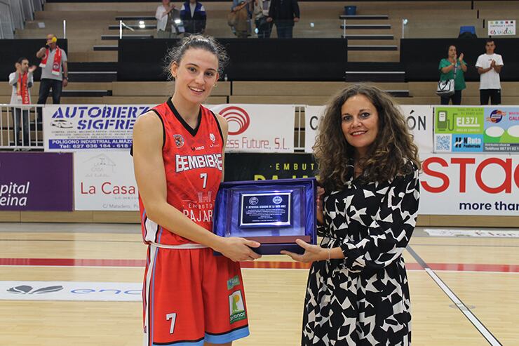 Victoria ajusta del Embutidos Pajariel Bembibre