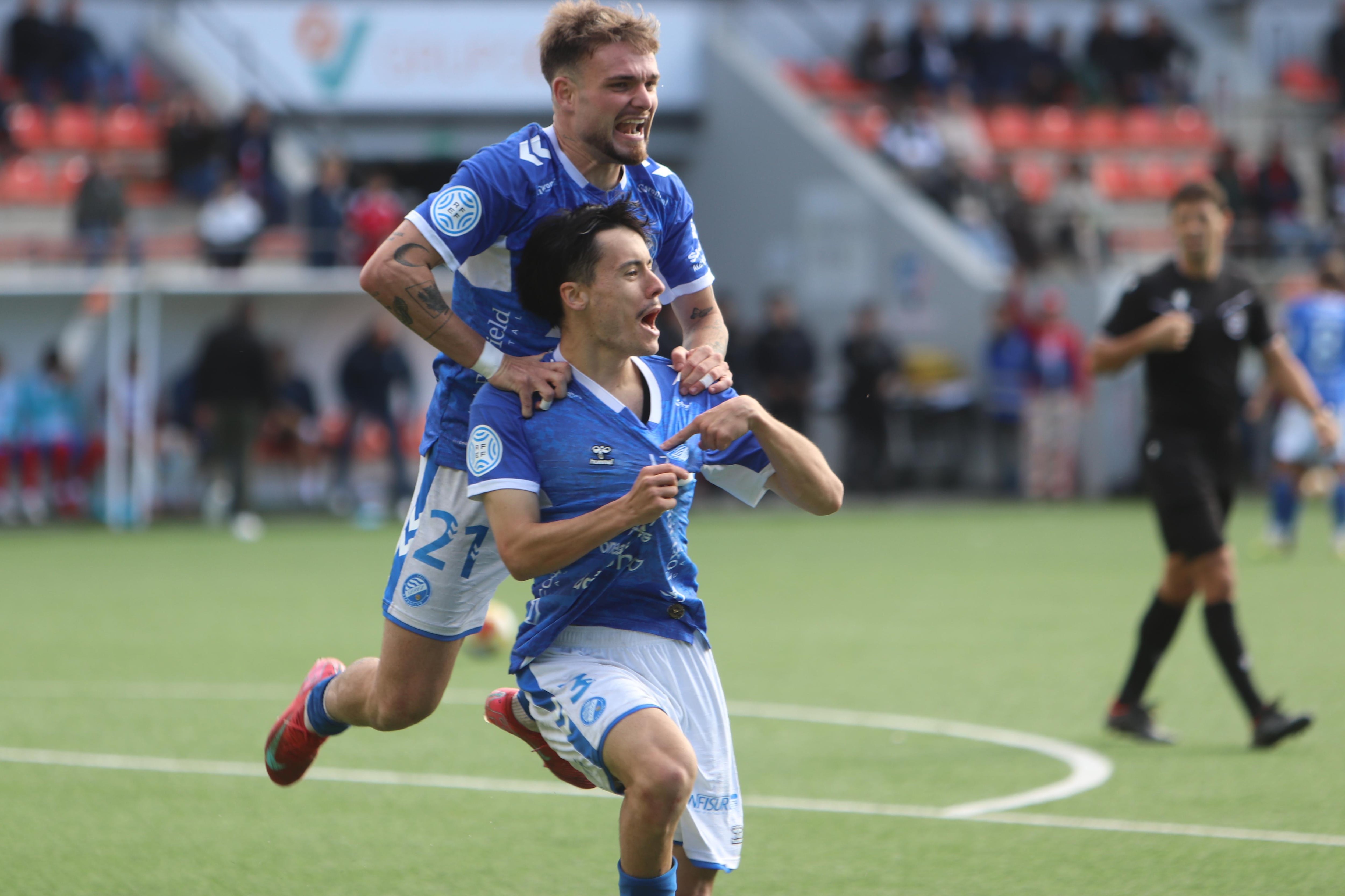 El Xerez DFC vence justamente al Estepona