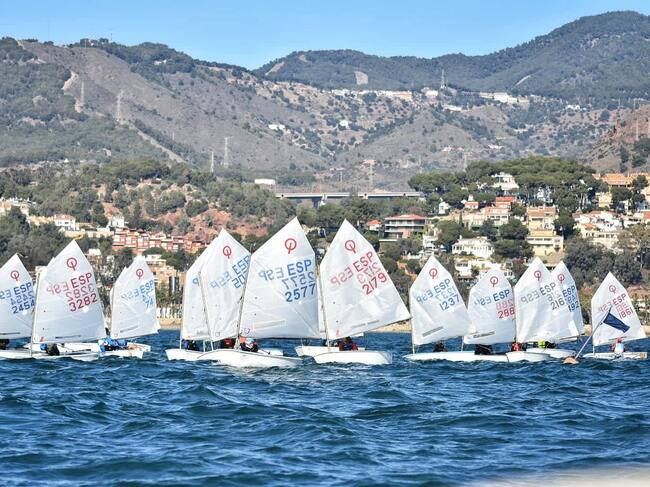 La Bahía de Málaga acogió este pasado fin de semana el II Campeonato Provincial de Vela clase Optimist