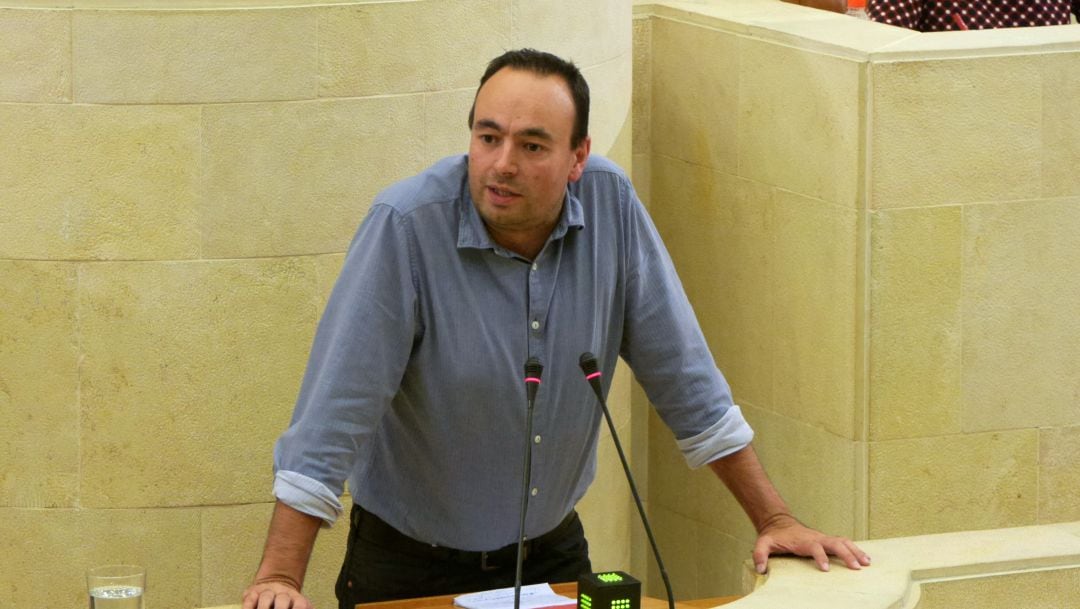 José Ramón Blanco, durante una intervención en el Parlamento de Cantabria. 