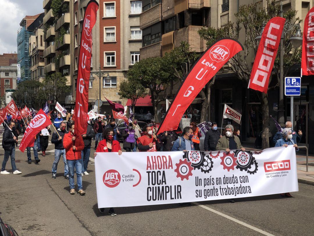 Cabecera de la manifestación en León