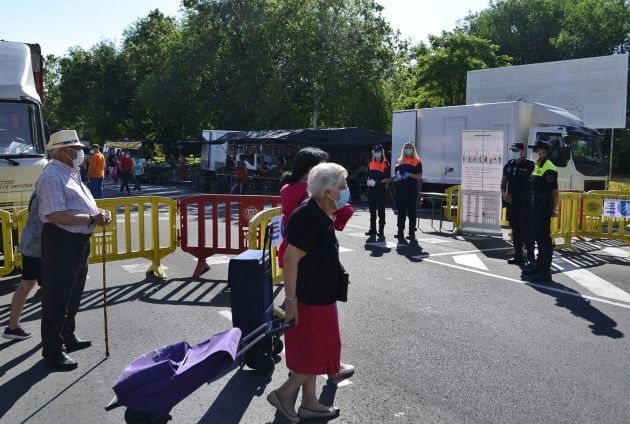 Día de reapertura en el Mercadillo de los Lunes