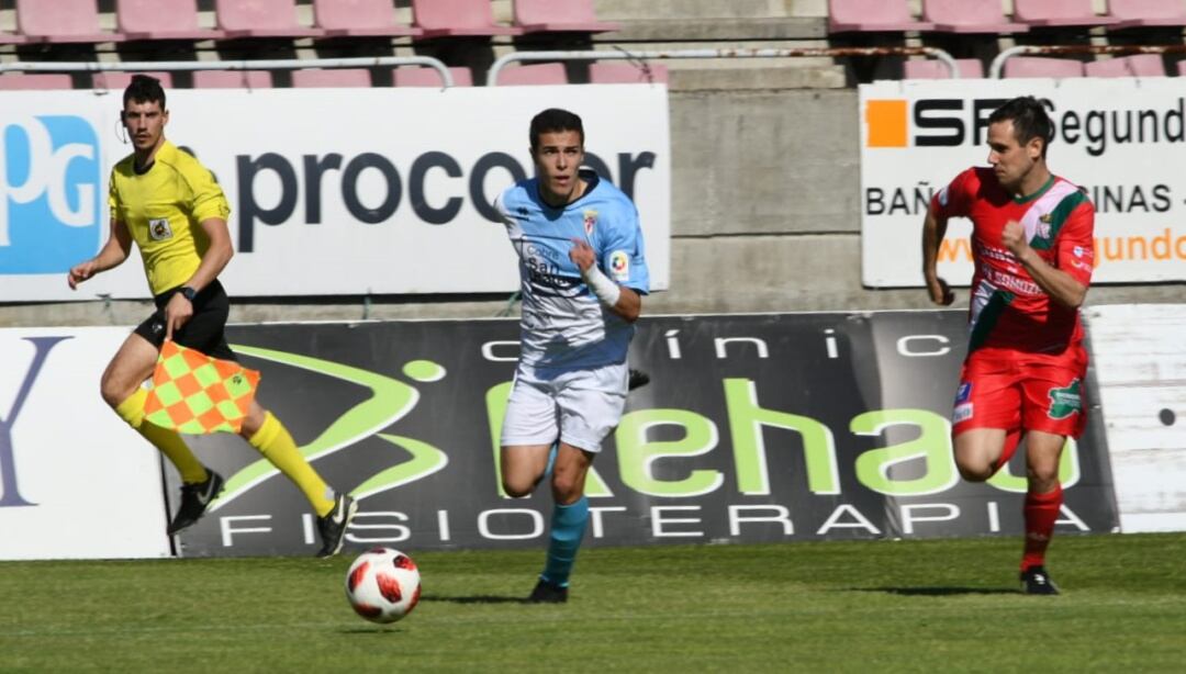 Miki Villar, con tres asistencias de gol, fue el gran protagonista del partido