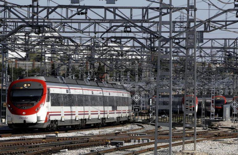 Imagen de un tren de Cercanías de Madrid