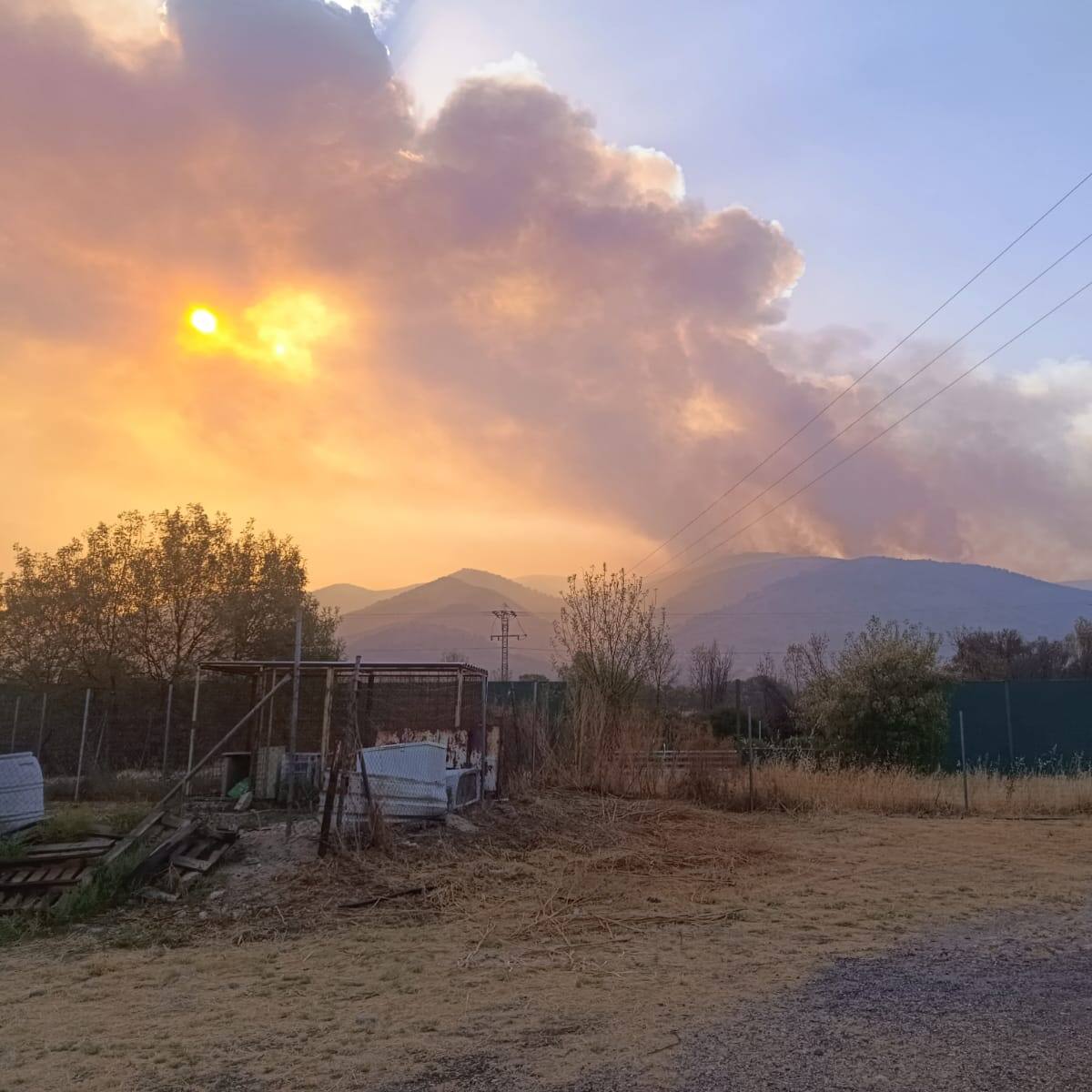 Rebollar evacuada de urgencia, se da opción de evacuación voluntaria a Segura de Toro