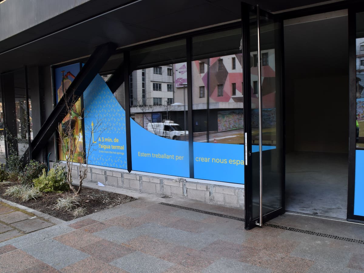 Escaldes última el concurs de concessió dels locals de la plaça de l'Església