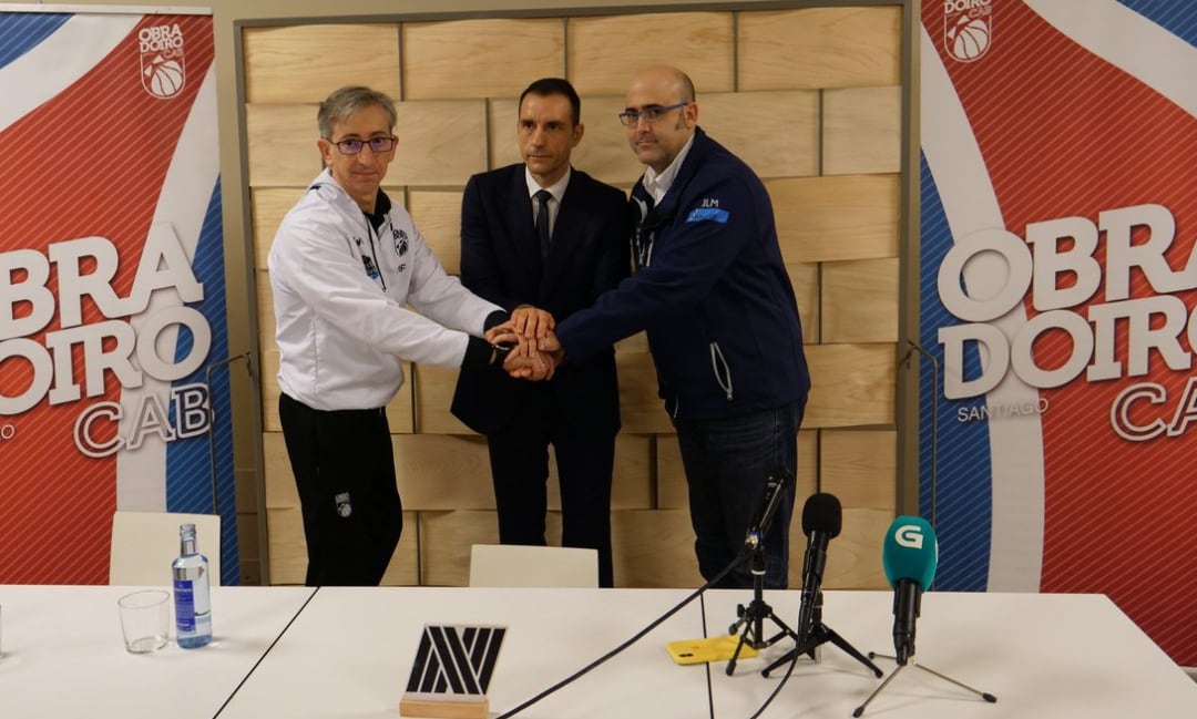 Moncho Fernández, José Manuel López Marcote, y Jose Luis Mateo, esta mañana en A Nave de Vidán