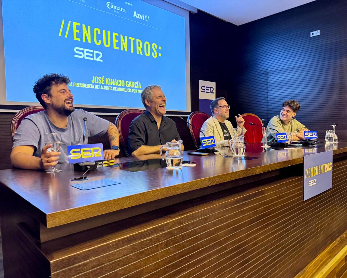 El salón de actos de la Cámara de Comercio de Sevilla ha acogido el Encuentro SER protagonizado por el candidato de Adelante Andalucía a la presidencia de la Junta, José Ignacio García